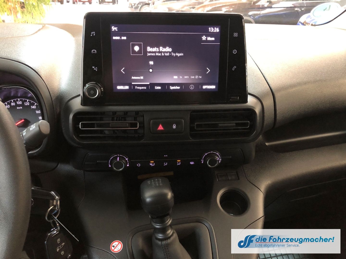 Fahrzeugabbildung Opel Combo E Cargo erhöhte Nutzlast XL  Apple CarPlay