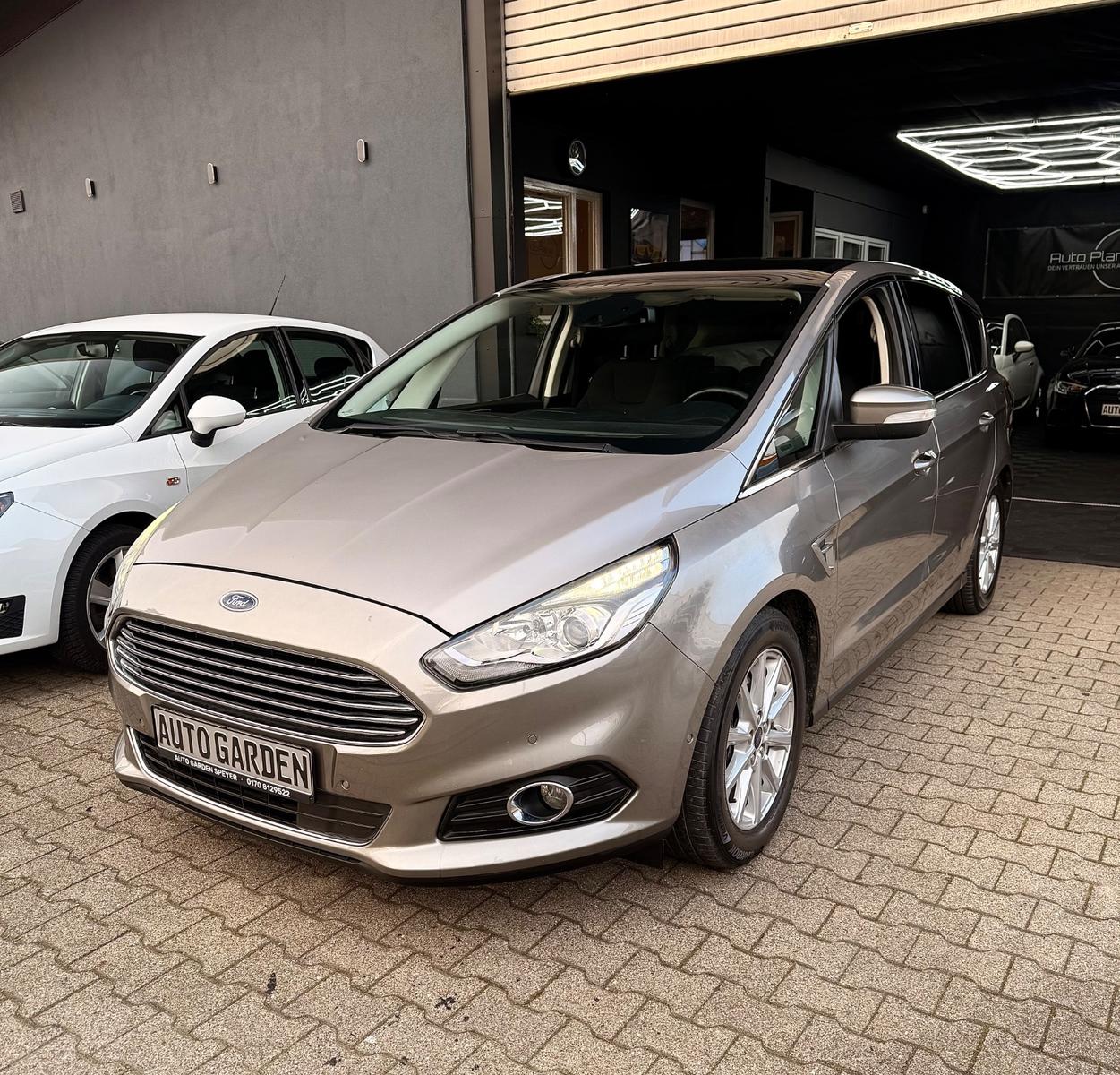 Ford S-Max S-MAX Titanium AWD