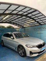 BMW 530 5 Touring 530 e - silberne BMW 530