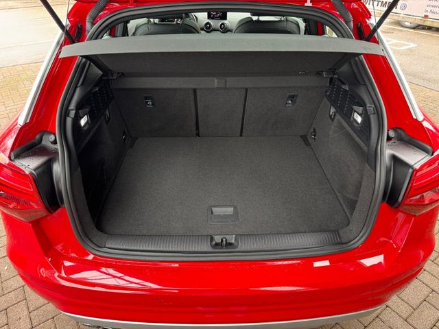 Q2 S-Line 2.0 TFSI quattro S-tronic ACC/DCC/PANO