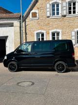 Volkswagen VW T5 Caravelle Highline 2,5 TDI - gebrauchte VW T5 Caravelle aus dem Jahr 2006