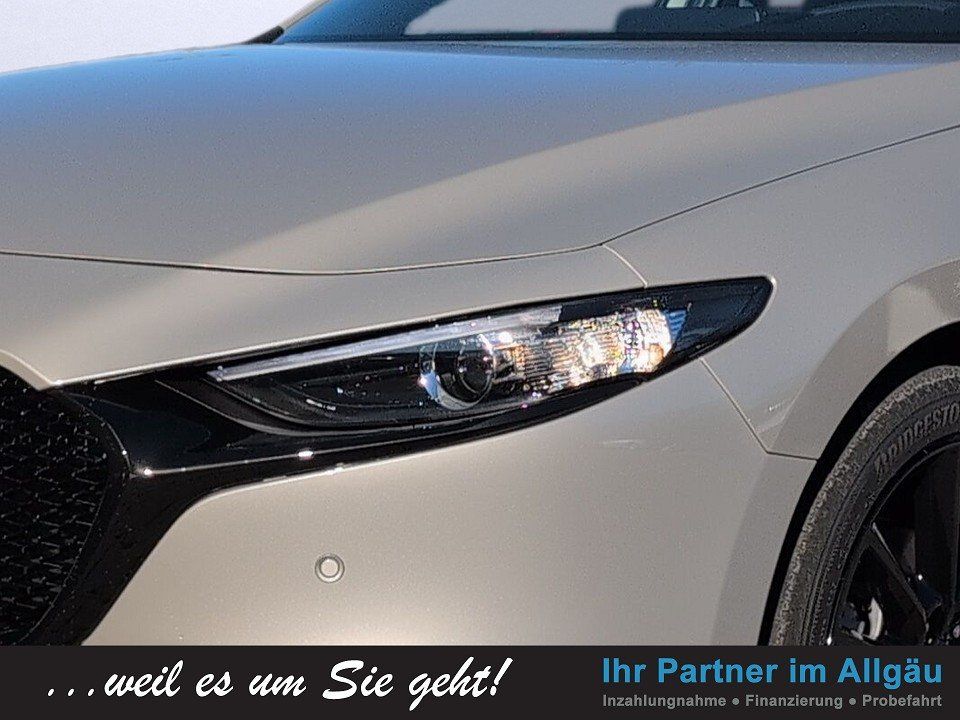 Fahrzeugabbildung Mazda 3 2.5L eSKY-G AT HOMURA NAV+360+HUD+MATRIX+SHZ++
