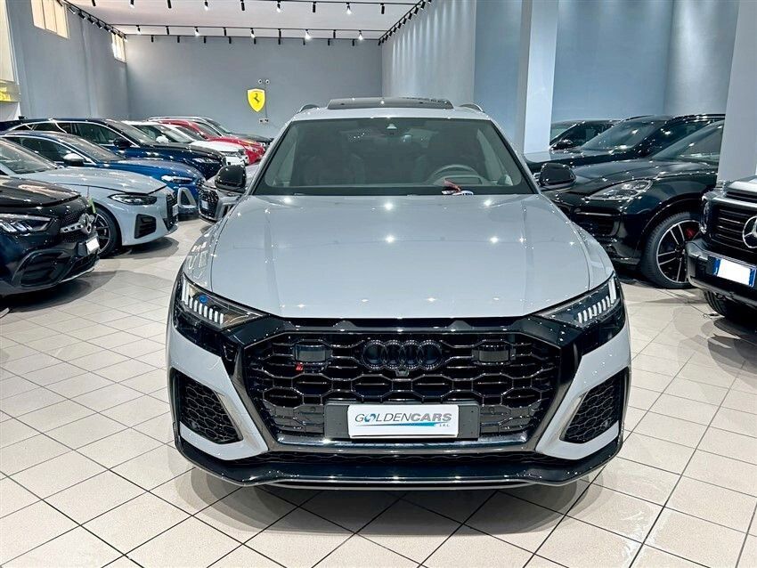 Audi Q8 RS TFSI V8 quattro tiptronic imagem 2