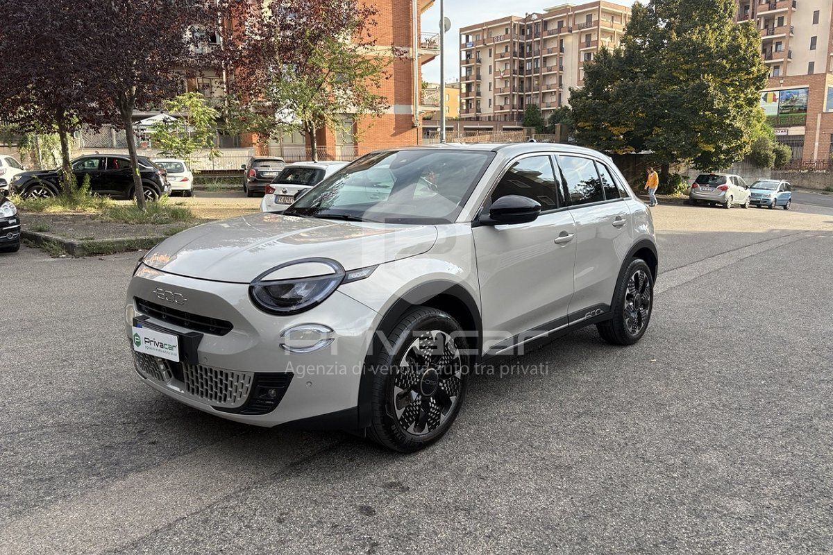 Fiat FIAT 600 Hybrid 145 CV DCT MHEV La Prima imagem 2