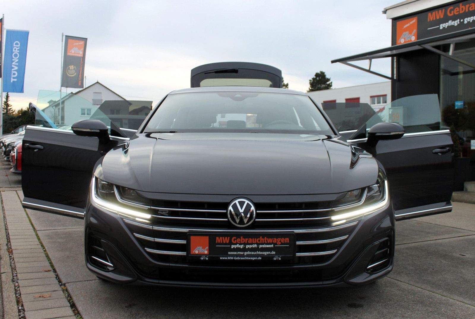 Fahrzeugabbildung Volkswagen Arteon SB 2.0TDI DSG R-Line 4M ACC KAM H&K AHK