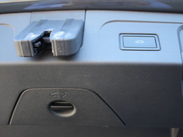 Touran 1.5 TSI Highline Navi*ACC*LED*