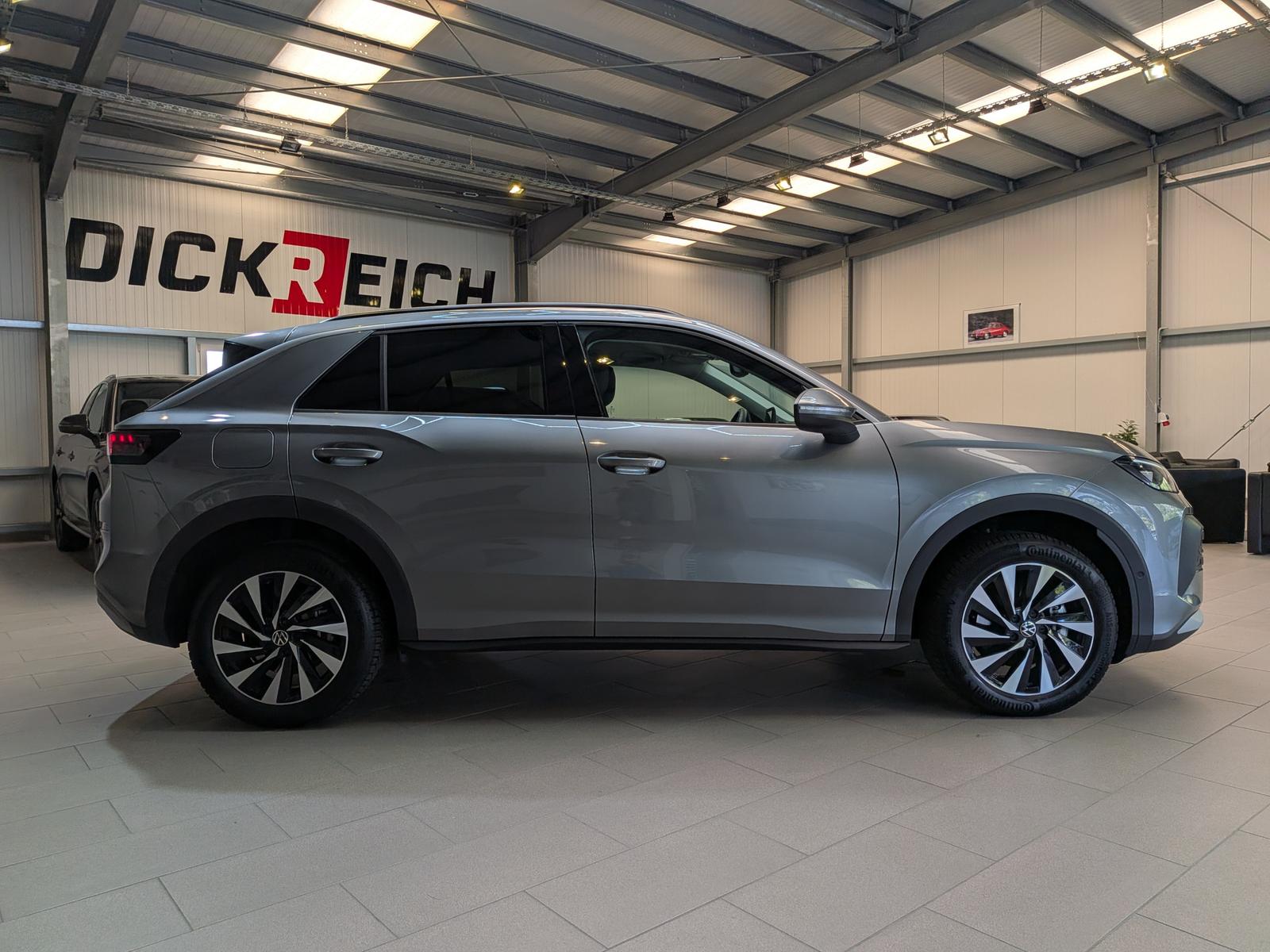 Volkswagen T-Roc 1.5 eTSI DSG*LIFE*APPLE*CAM*LED*ACC*AHK*17, миниатюра 2