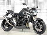 Suzuki GSR 750 - SUZUKI GSR