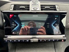 Fahrzeugabbildung DS Automobiles DS 7 Crossback 225 E-Tense Performance Line +