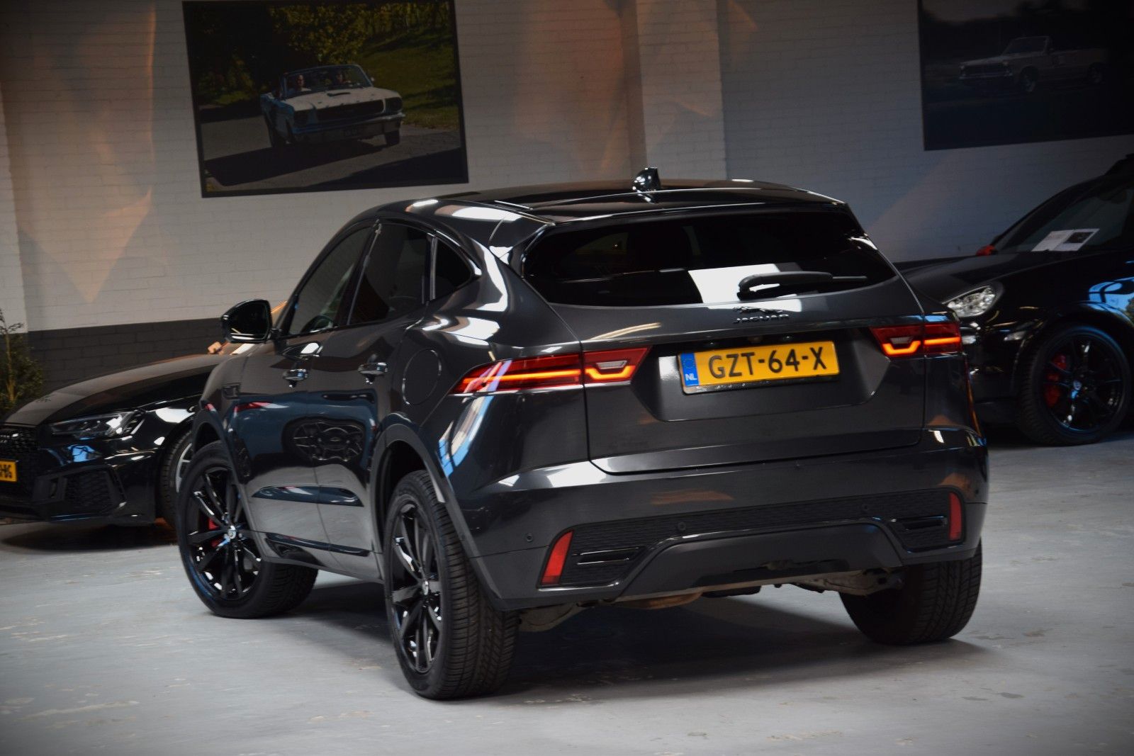 Jaguar E-Pace P270e R-DYNAMIC HSE AWD Auto VOLL 1-Hand imagem 2