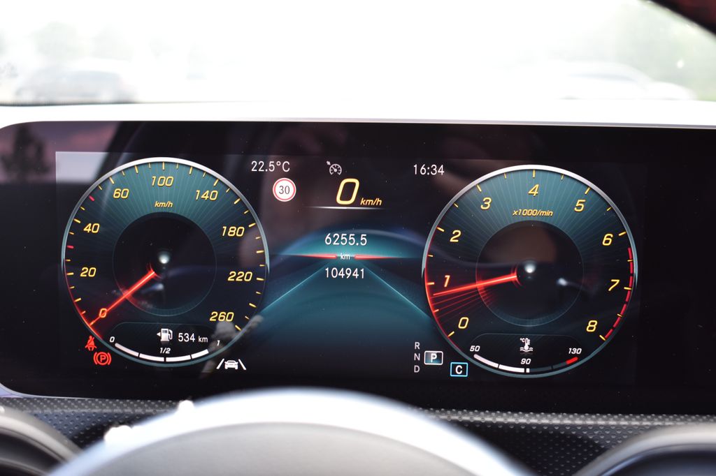 Car Image 21