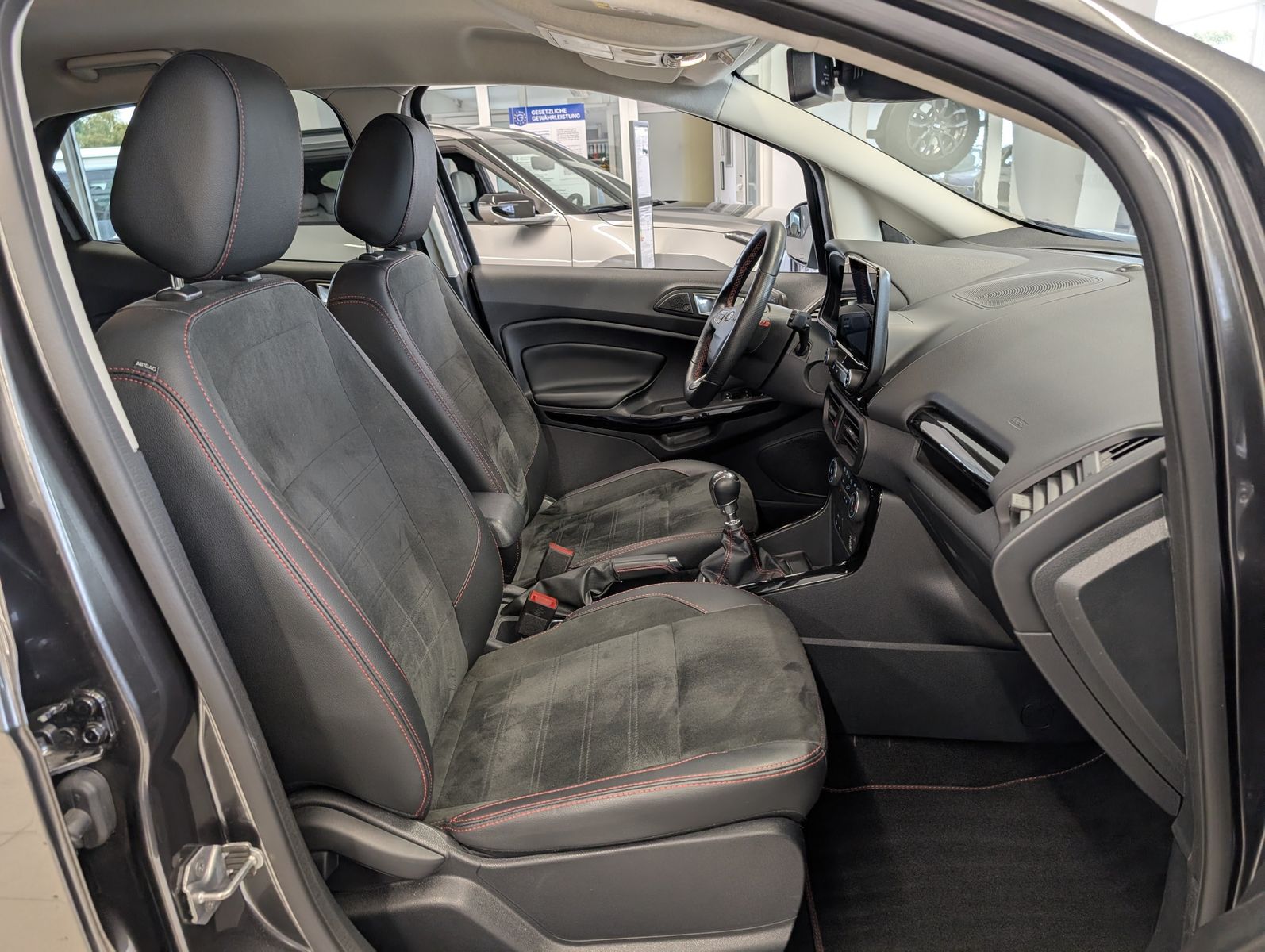 FORD EcoSport 1.0 EcoBoost ST-Line LED Navi Winter – Bild 12