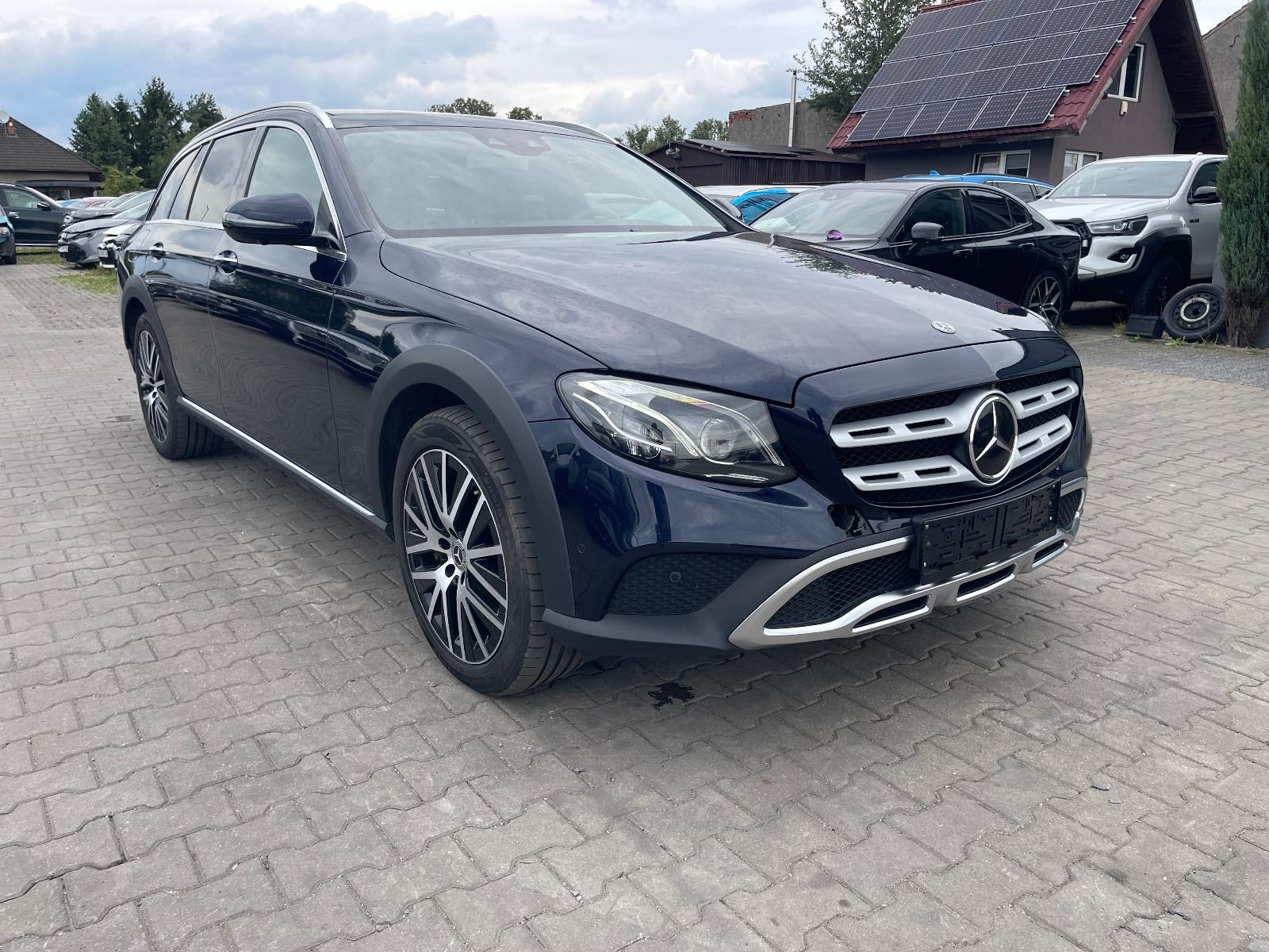Mercedes-Benz E 400 d 4MATIC T All-Terrain Autom.
