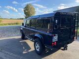 Land Rover Defender 110 Td4 Station Wagon SE SE - Land Rover Defender: 5 Türen