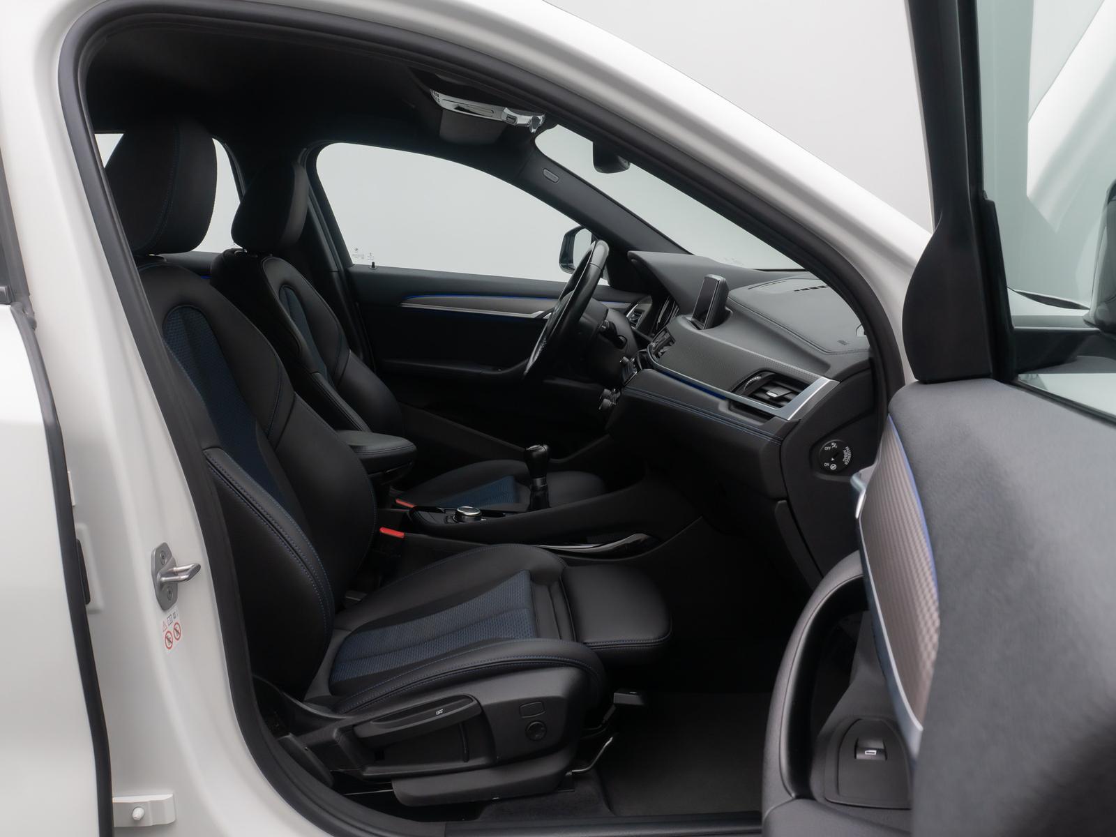 BMW X2 sD18d M Sport GeschwindigReg Kamera DAB 19", миниатюра 23