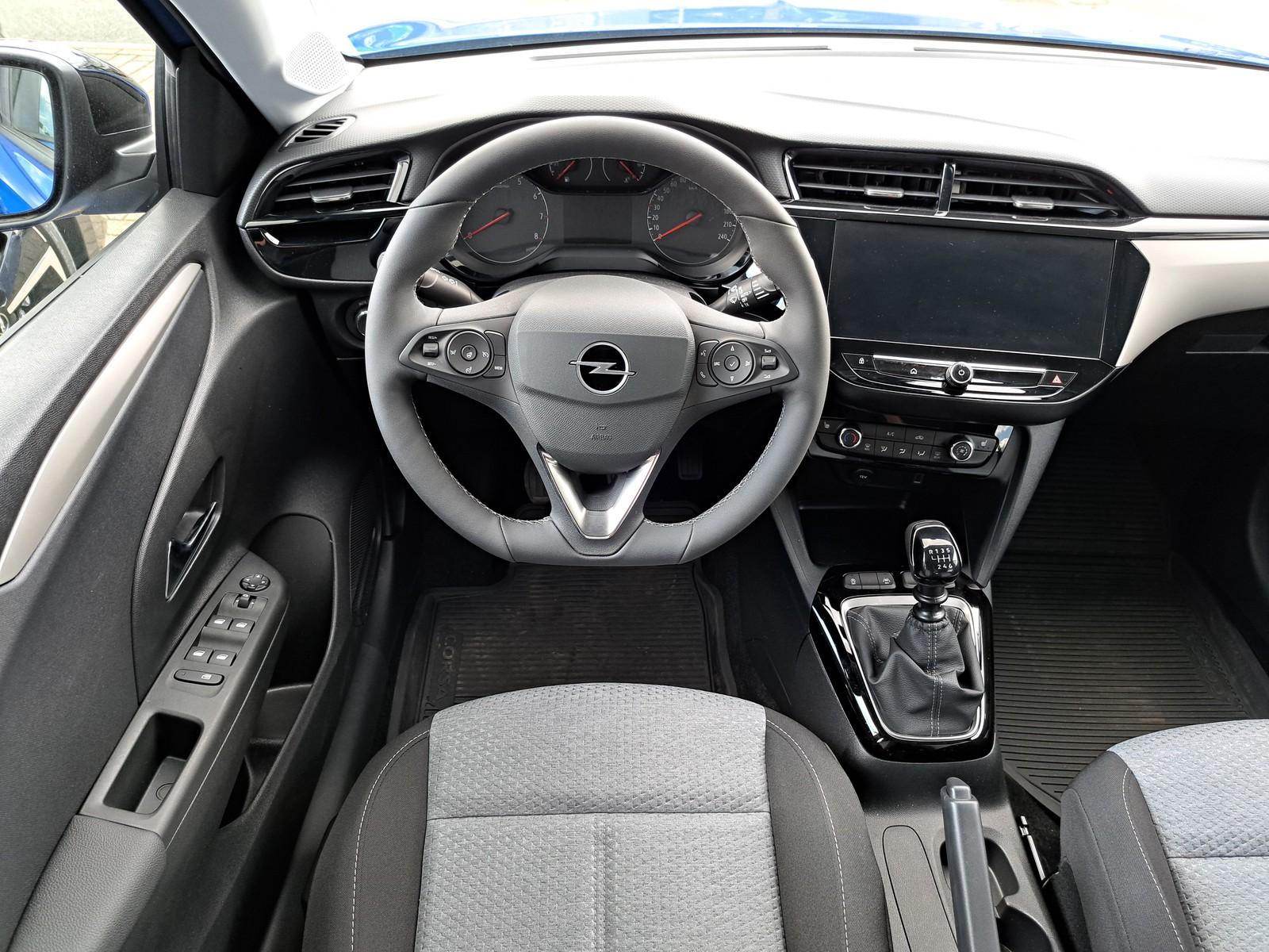 Opel Corsa F Allwetterreifen, Sitzheizung, Klima, And