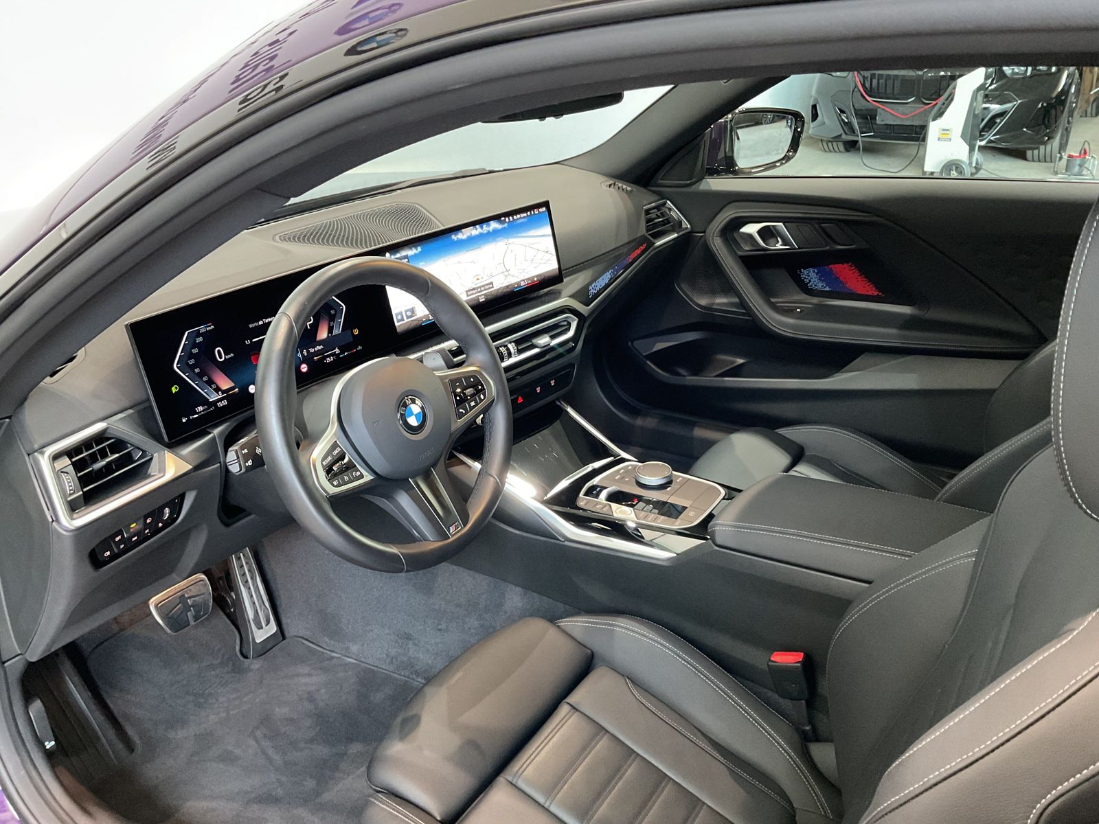 Fahrzeugabbildung BMW 220i | M Sportpaket | Sitzverstellung elektrisch