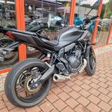 Yamaha MT07 black - NAKED BIKE VON 501 BIS 750 CCM