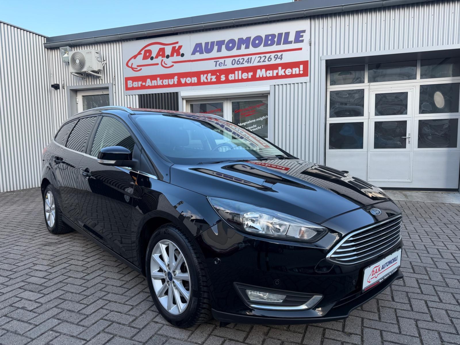 Ford Focus Turnier Titanium 2.Hand+PDC+SHZ+Klima
