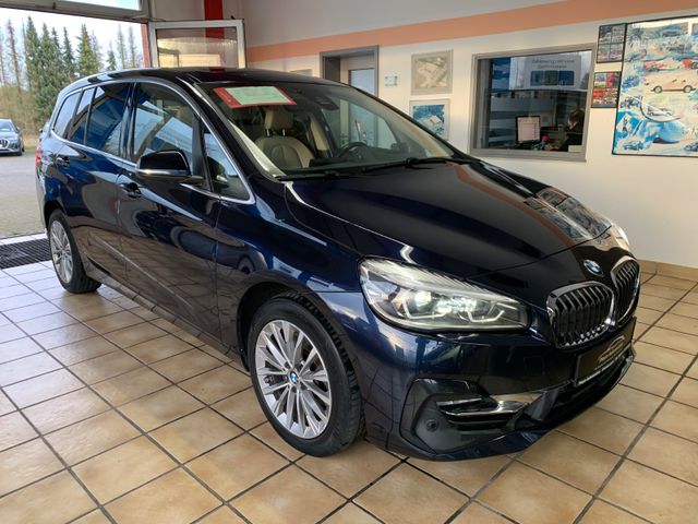 BMW 220d Gran Tourer PANO LEDER NAVI HUD PANO