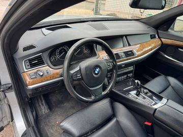 BMW 530 - 11