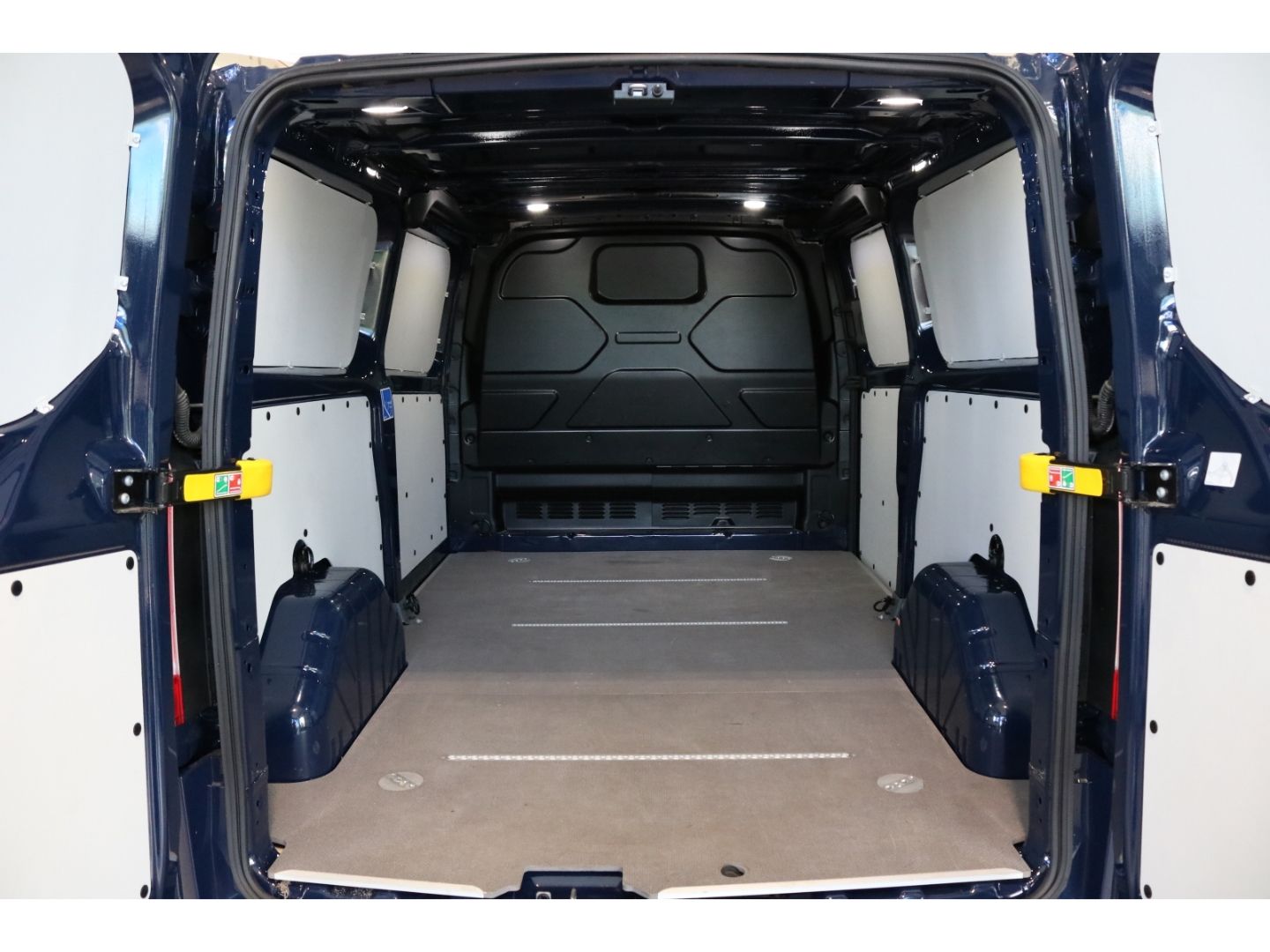 Fahrzeugabbildung Ford Transit Custom Kasten 300 L2 Trend 2.0 TDCi EU6d