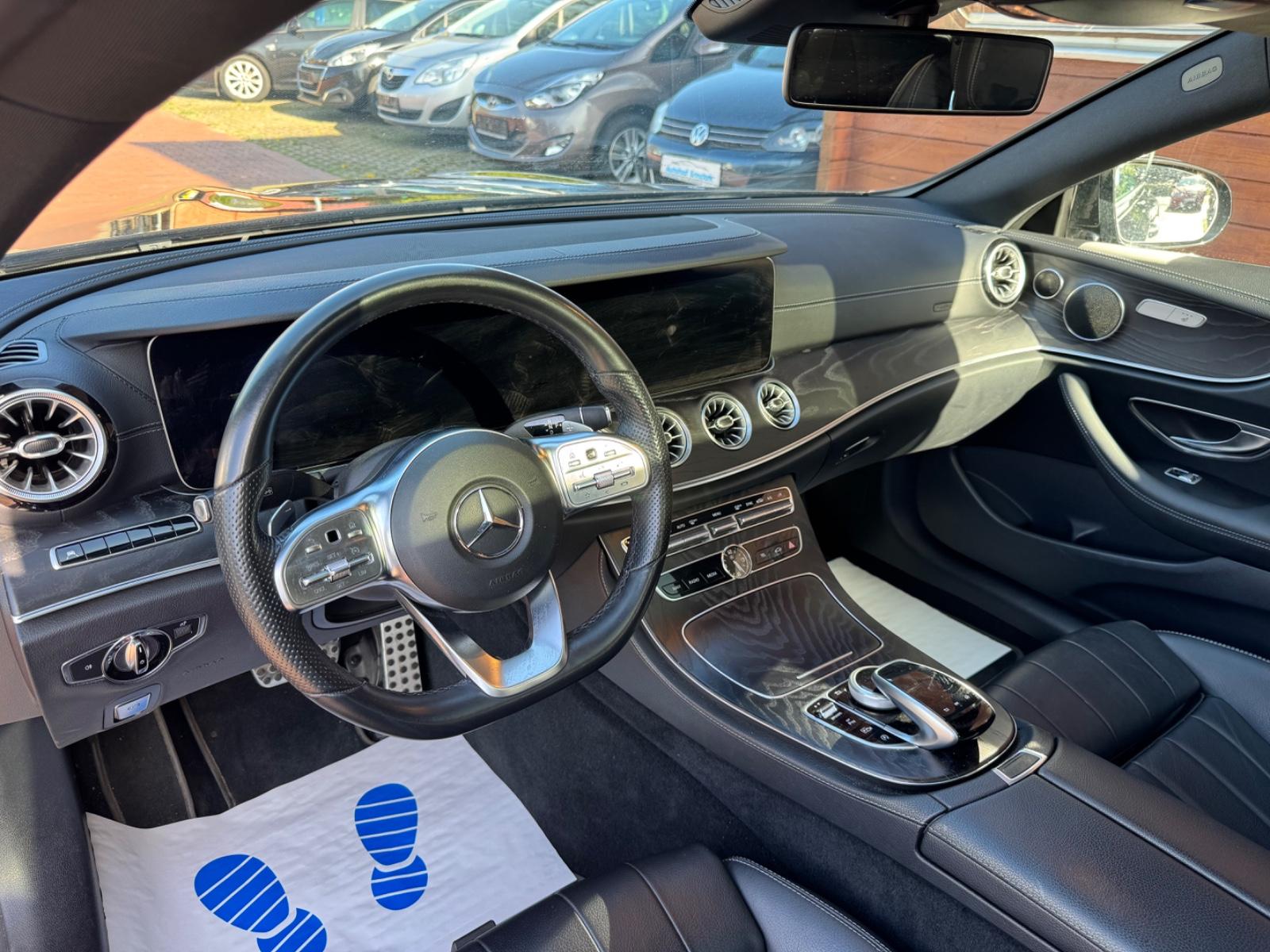 Mercedes-Benz E 220 *AMG Line*Widescreen*Voll Leder*Pano*