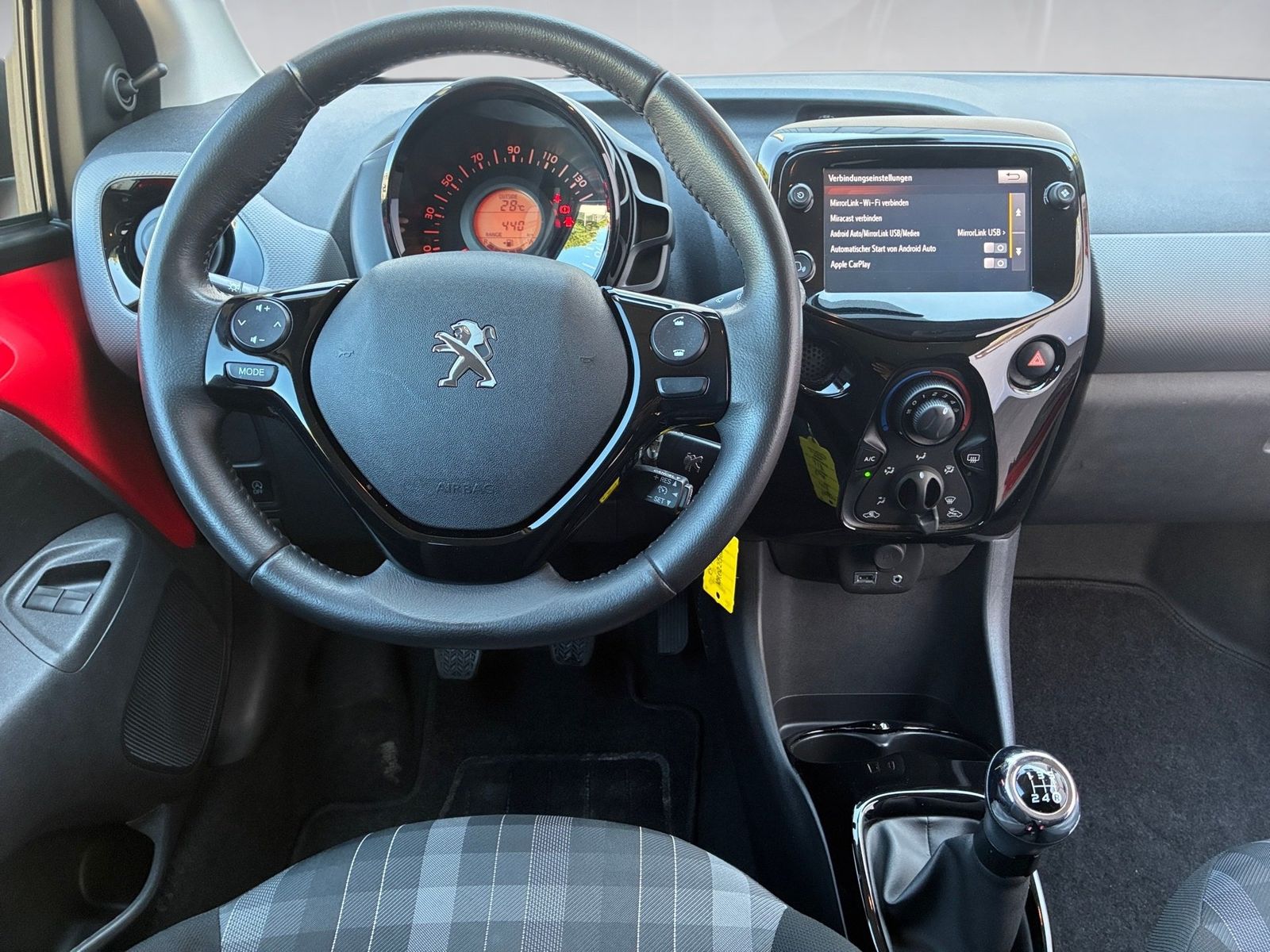 Fahrzeugabbildung Peugeot 108 1.0 VTi Style Klima,Radio,Allwetterreifen