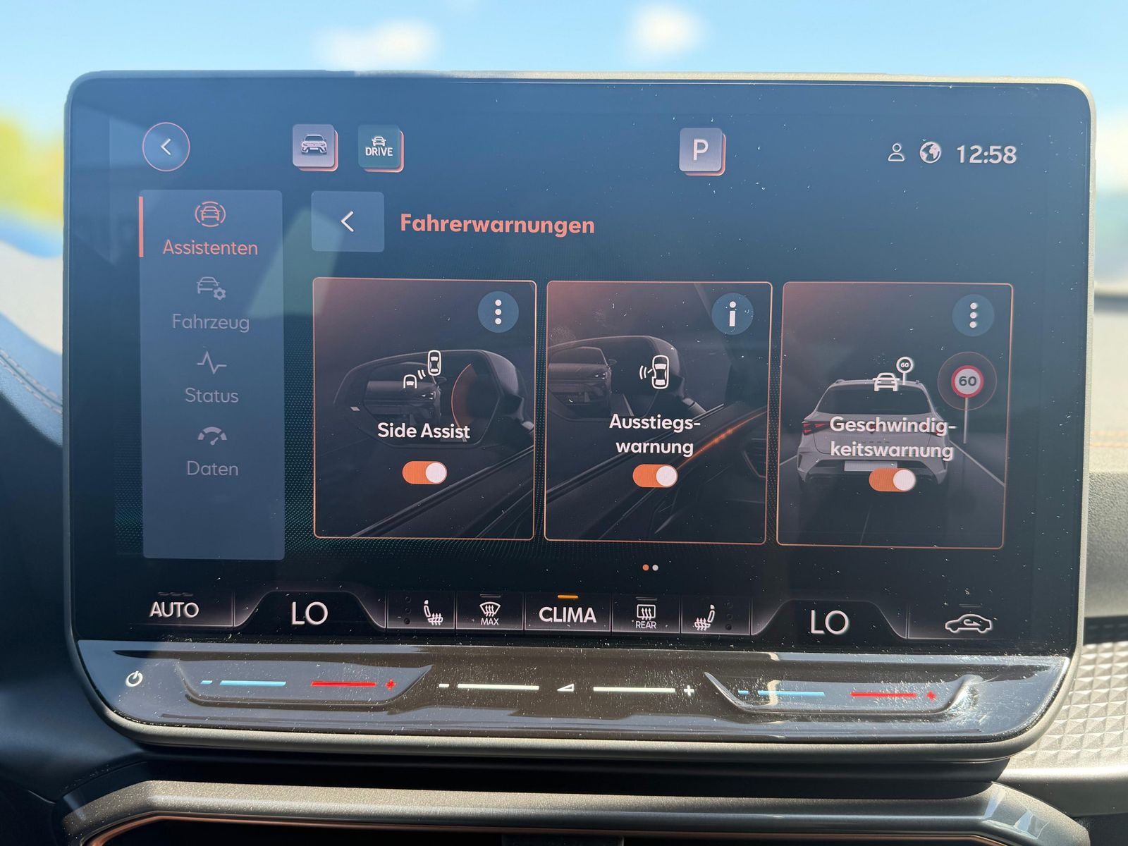 Ilustración del vehículo CUPRA Leon 1.5 eTSI MATRIX*PANO*ALCAN.*AHK*SENN*Drive2