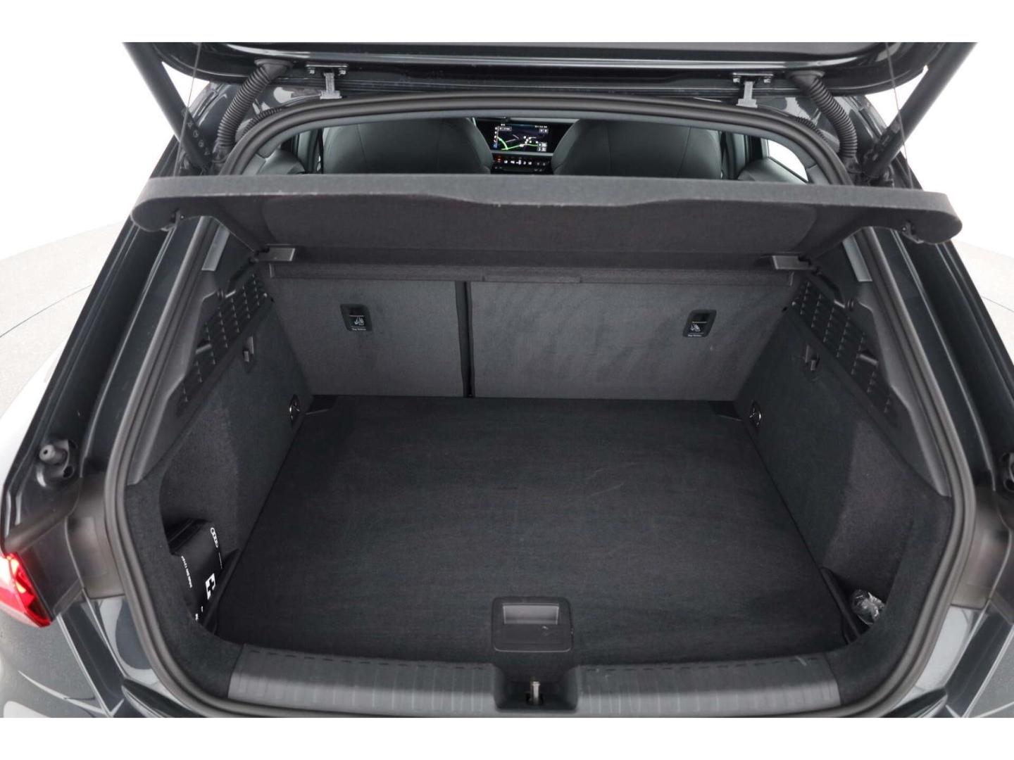 Audi A3 Sportback TFSI S-Tronic NAV/RFK/Sportsitze, миниатюра 12