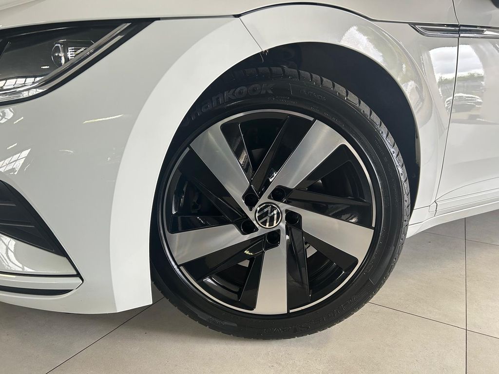 Volkswagen Arteon Lim DSG NAVI*ViCo*ACC*4xSHZ*MFL*PDC*LED*
