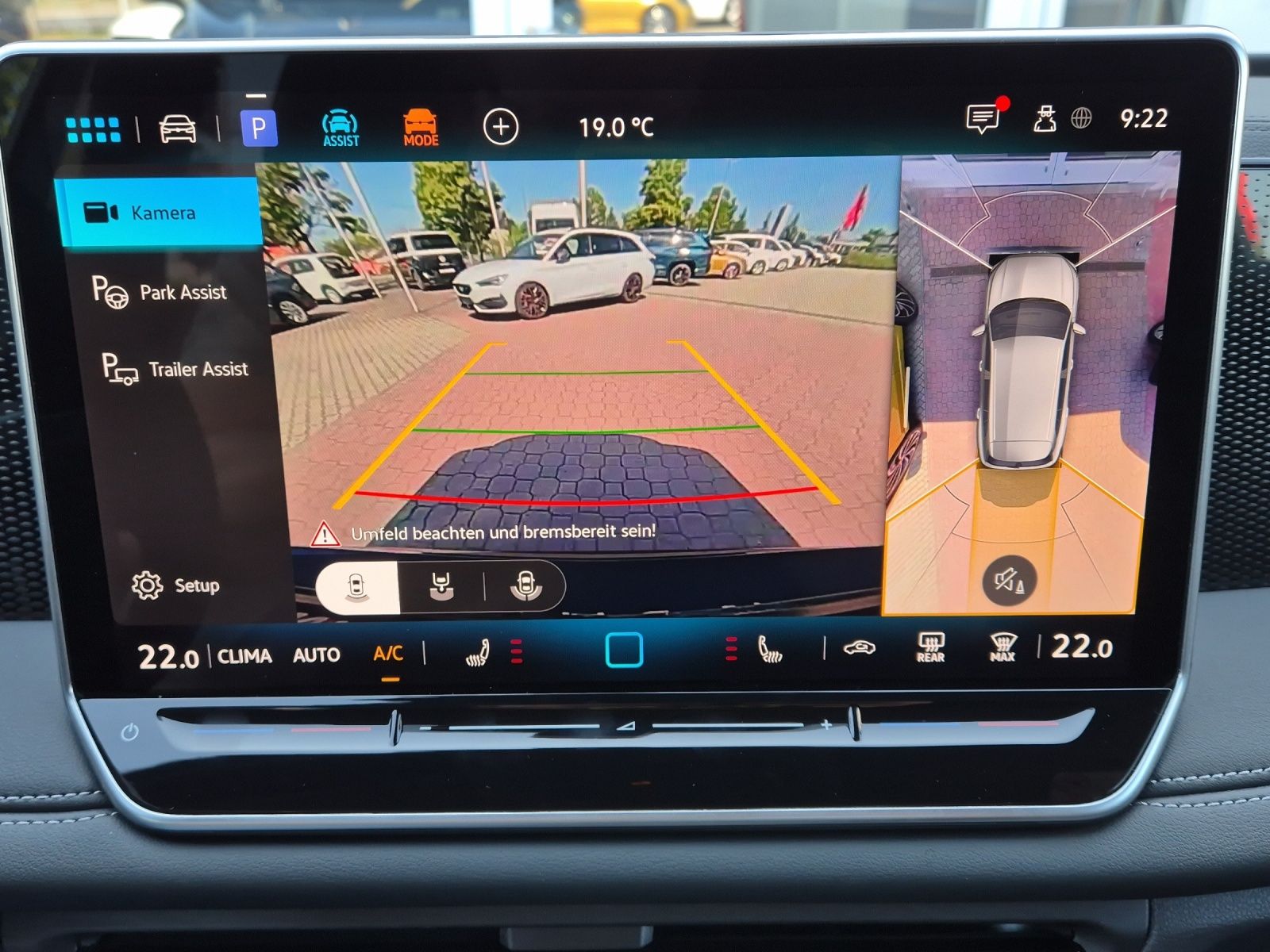 Fahrzeugabbildung Volkswagen Tiguan eTSI Life DSG LED AHK Navi AID ACC RFK SH
