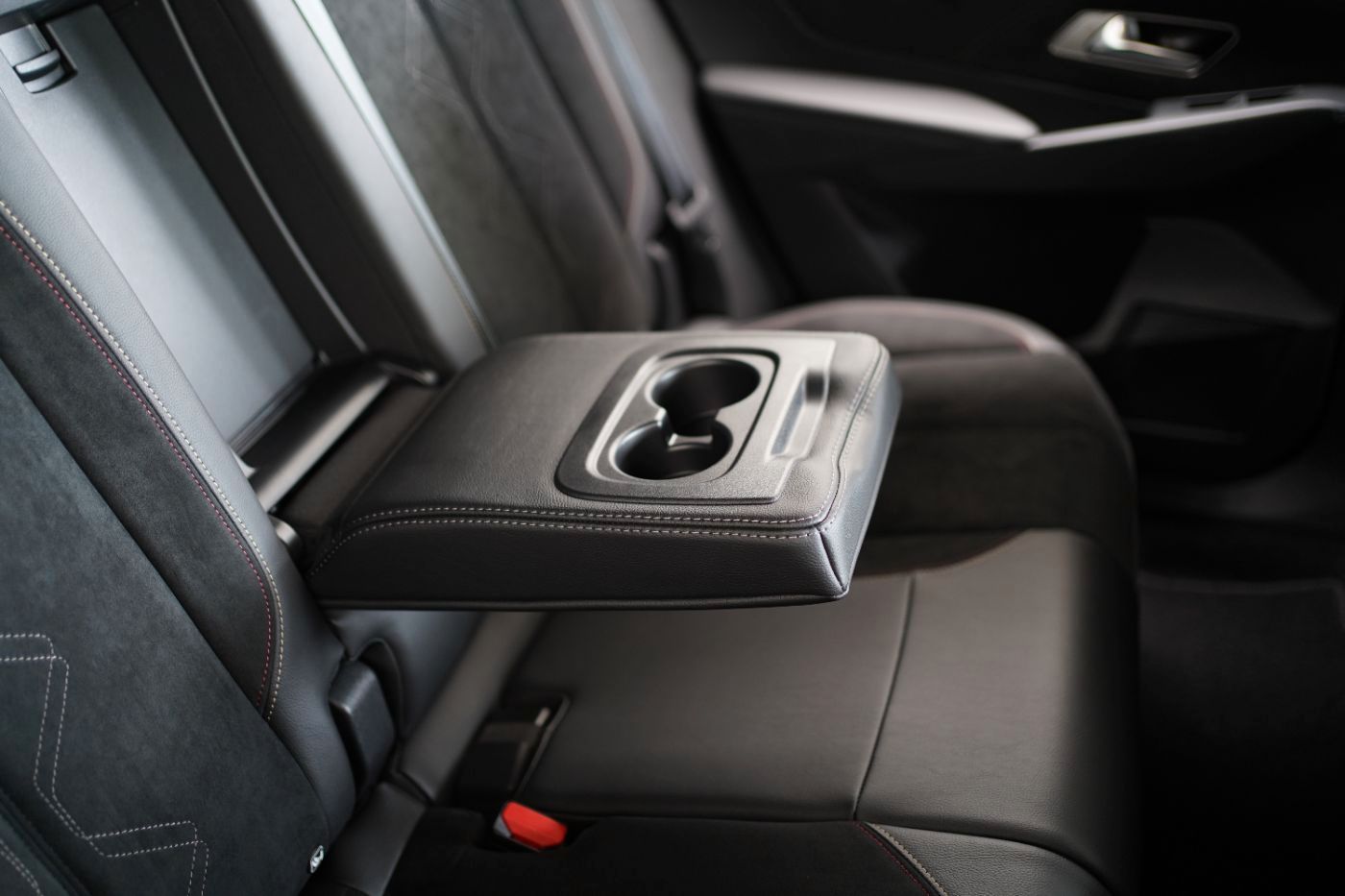 Fahrzeugabbildung DS Automobiles DS7 BlueHDi 130 EAT8 Performance Line+ Anhängerk