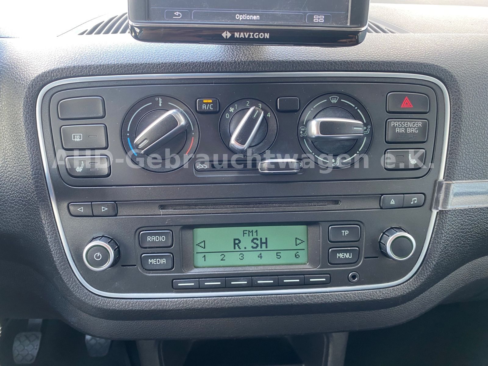 Fahrzeugabbildung SKODA Citigo Elegance Navi SHZ PDC Tempomat Alufelgen