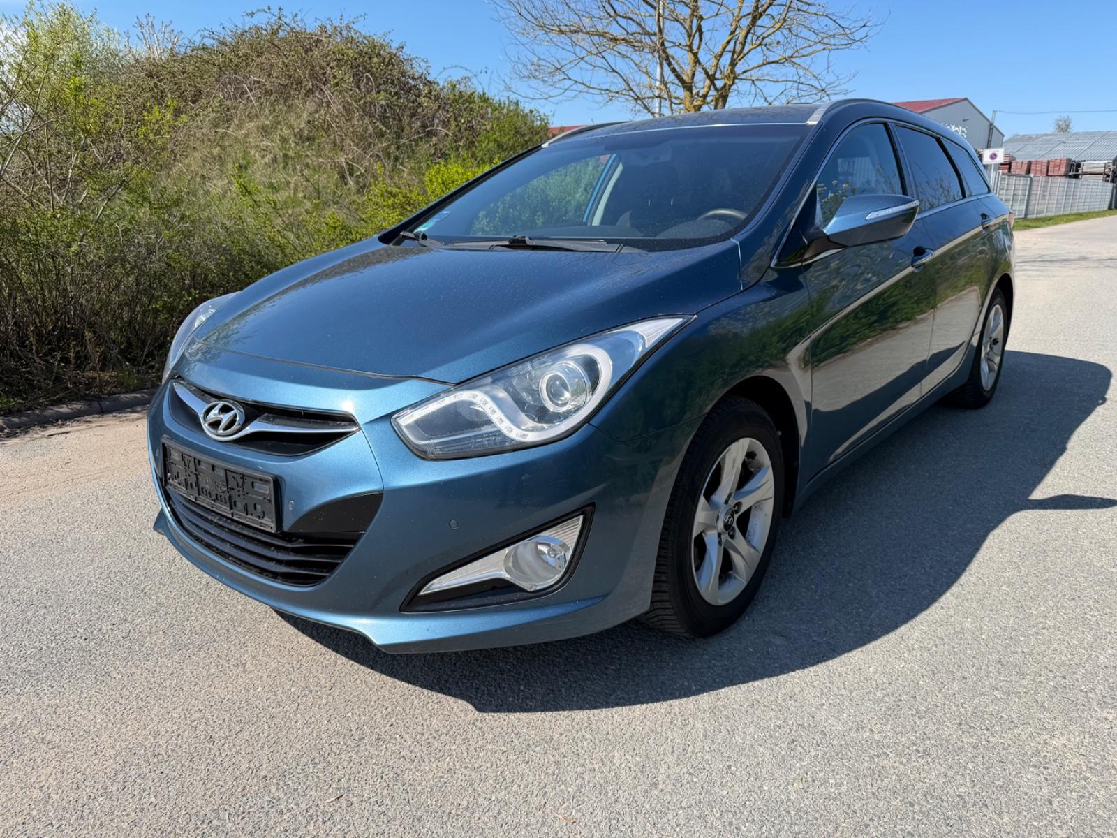 Hyundai i40 cw 1.7 CRDi/ Navi/ Kamera/Temp.