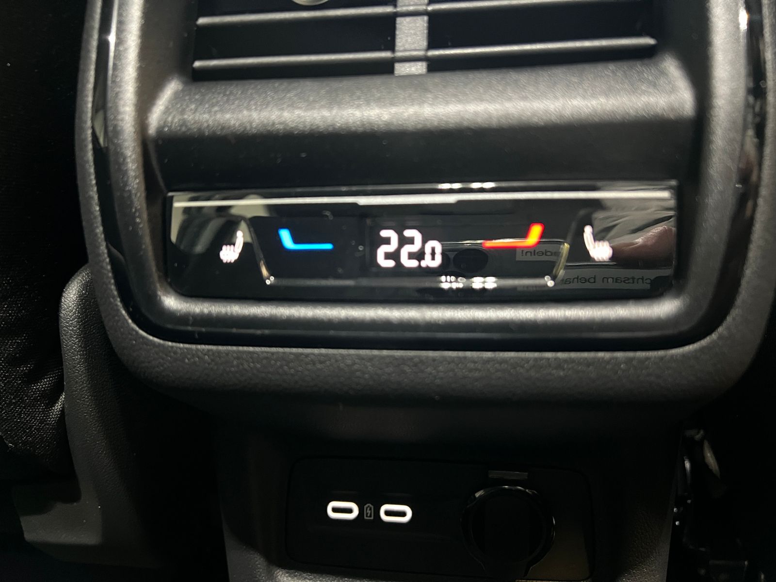 Fahrzeugabbildung SKODA Kodiaq Selection 2.0 TDI DSG *AHK,KESSY,19"-Felg