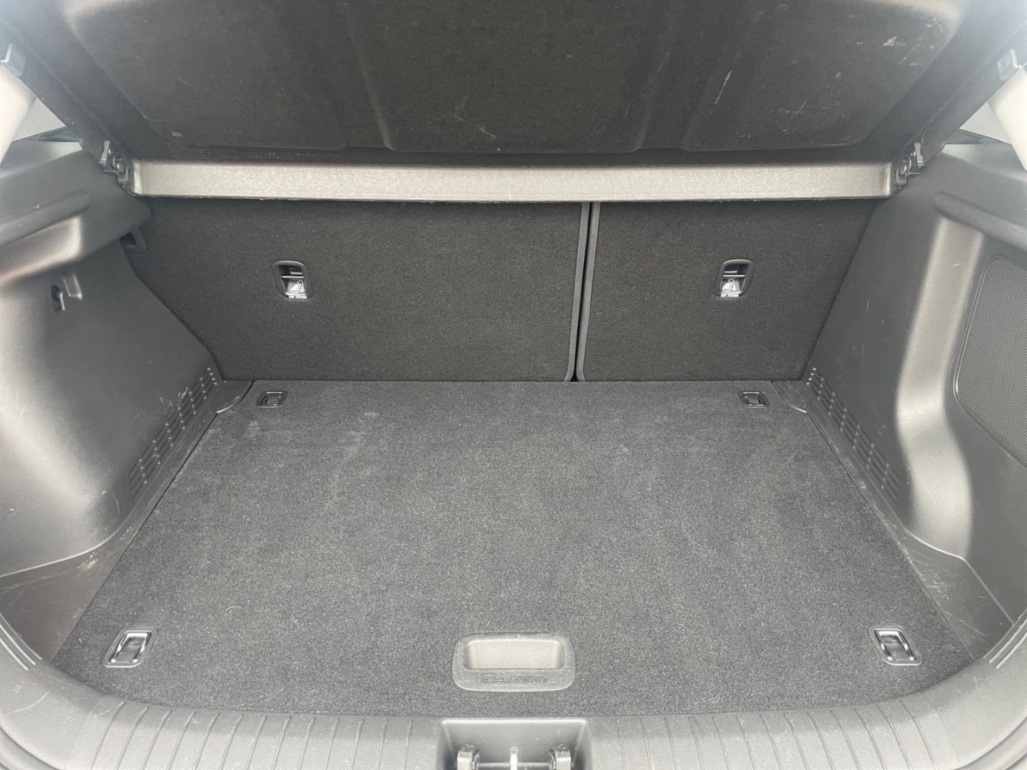 Fahrzeugabbildung Hyundai KONA 1.6 Hybrid PREMIUM Navigation Rückfahrkamer