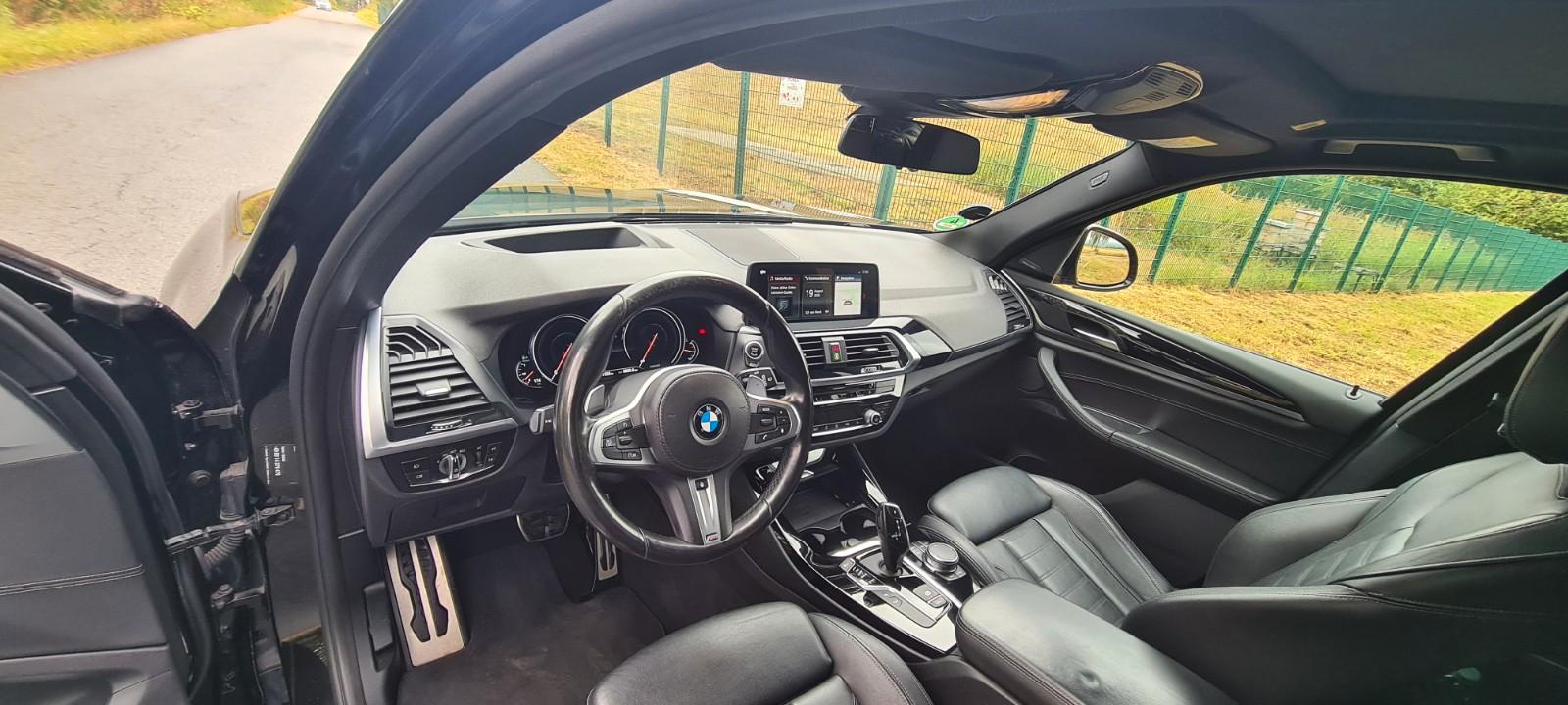 BMW X3 xDrive20d M-Packet Automatik Pano