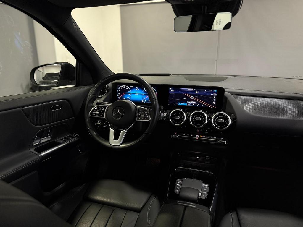 Mercedes-Benz GLA 220