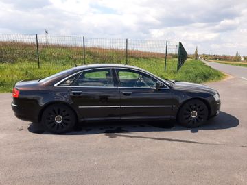 Audi A8 - 6