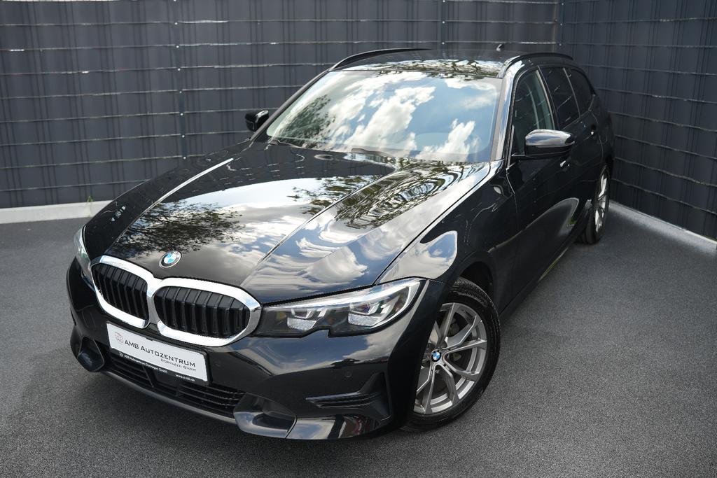BMW 318d Sport LineSTANDHZGACCAHKDAB 2022