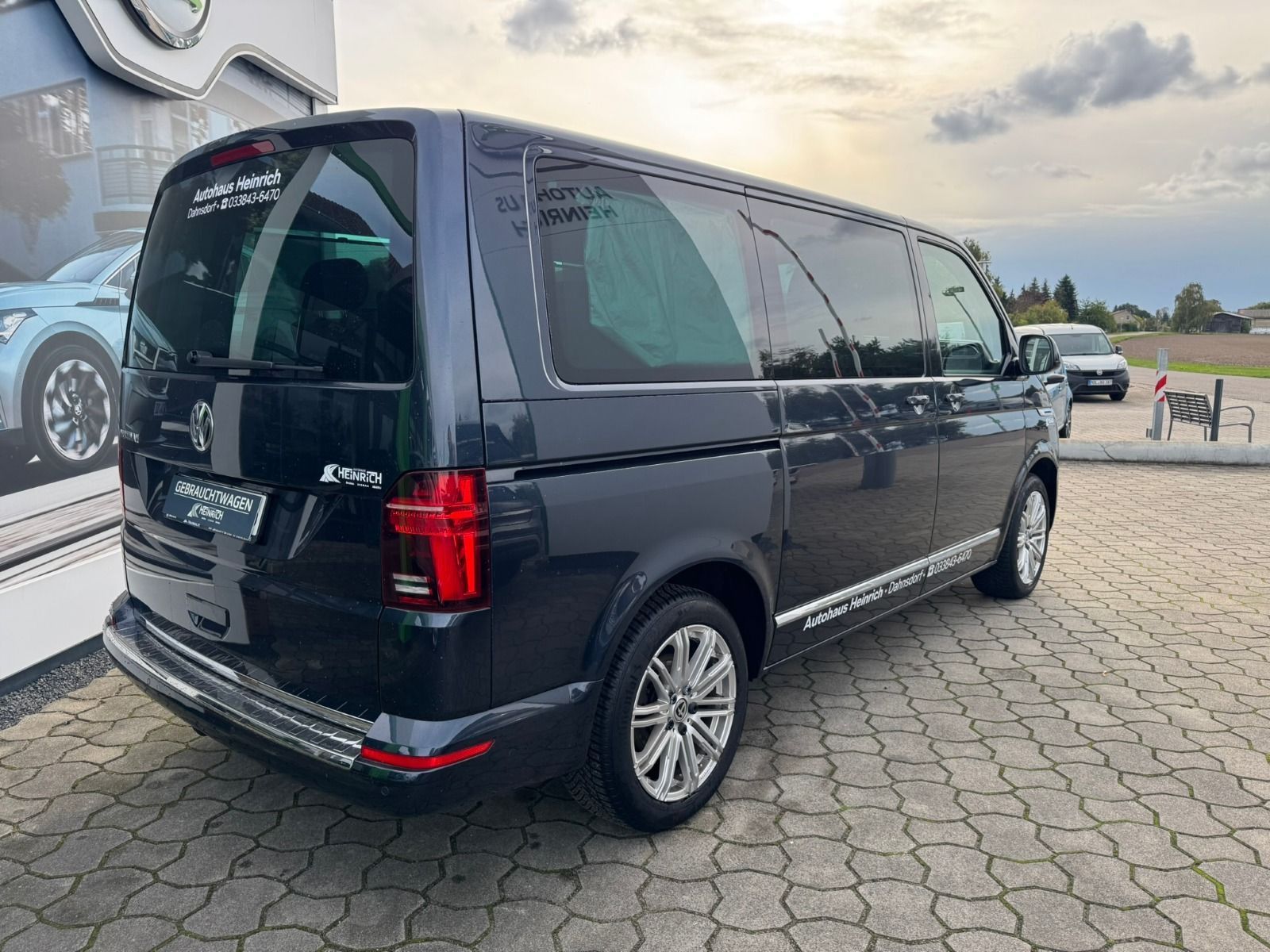 Fahrzeugabbildung Volkswagen T6.1 Highline *RFK*StHz*AHK*Leder*LED*DigiCock*