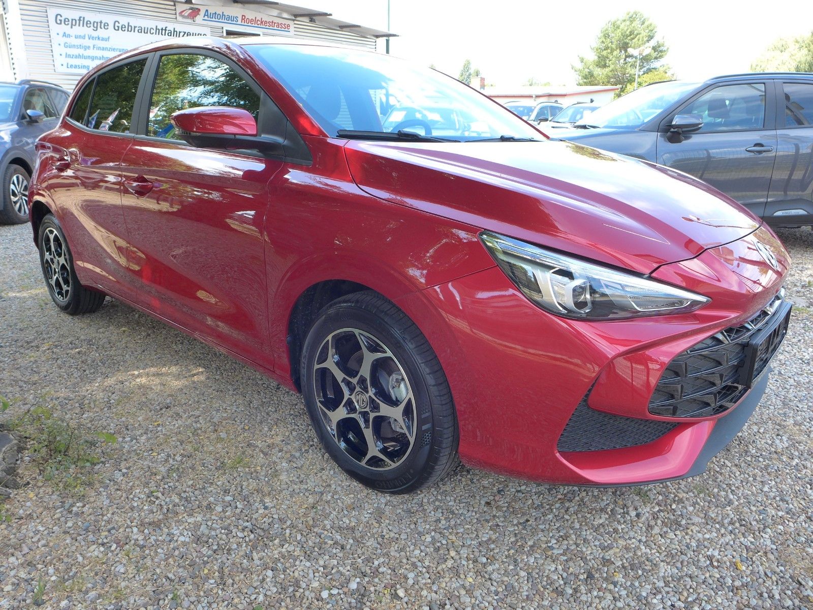 MG3 1.5 Hybrid+ Luxury NAVI/LED imagem 3