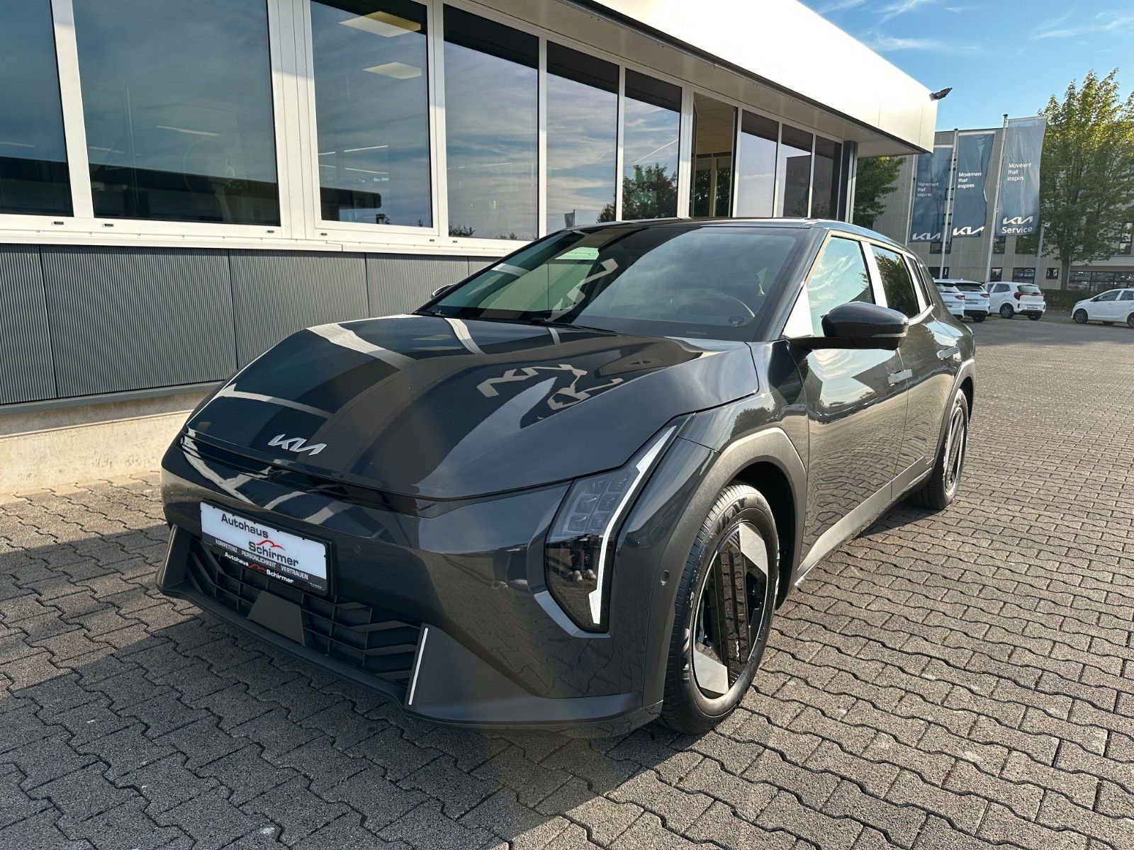 Fahrzeugabbildung Kia EV4 81 FWD EARTH UP TE WIC DWP SD