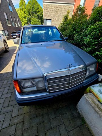 Mercedes-Benz Mercedes Benz W124  230 E Winterprojektang...