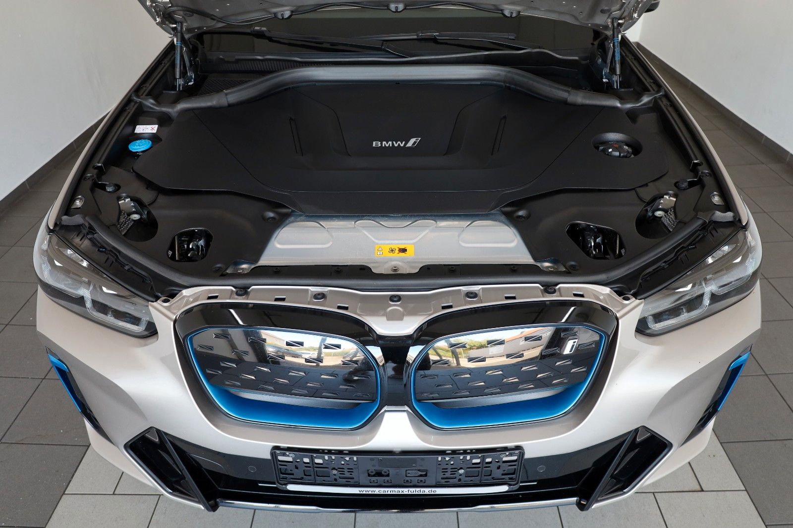 Fahrzeugabbildung BMW iX3 Inspiring+M Pak.,Leder,Navi,LED,PanDach,Park
