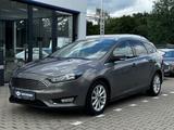 Ford Focus Turnier Titanium/SHZ/KLIMA/2.HAND/NAVI/PDC - Ford Focus Gebrauchtwagen in Bielefeld