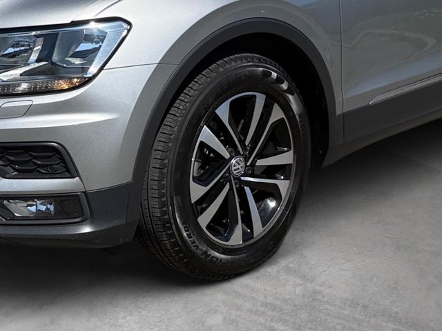 Tiguan IQ.DRIVE 1.5 TSI AHK-klappbar Navi Apple 