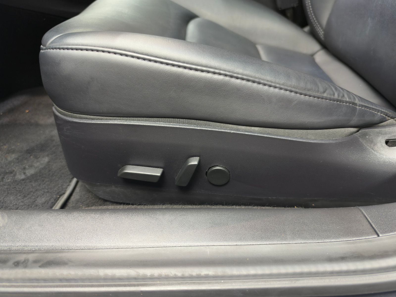 Fahrzeugabbildung Tesla Model 3 Performance Dual AWD |PANO|PREMIUM-SOUND