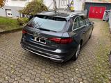 Audi A4 40 TDI S tronic advanced Avant Mild Hybrid - Audi A4 Advanced mit Hybrid-Antrieb (Diesel-Elektro)